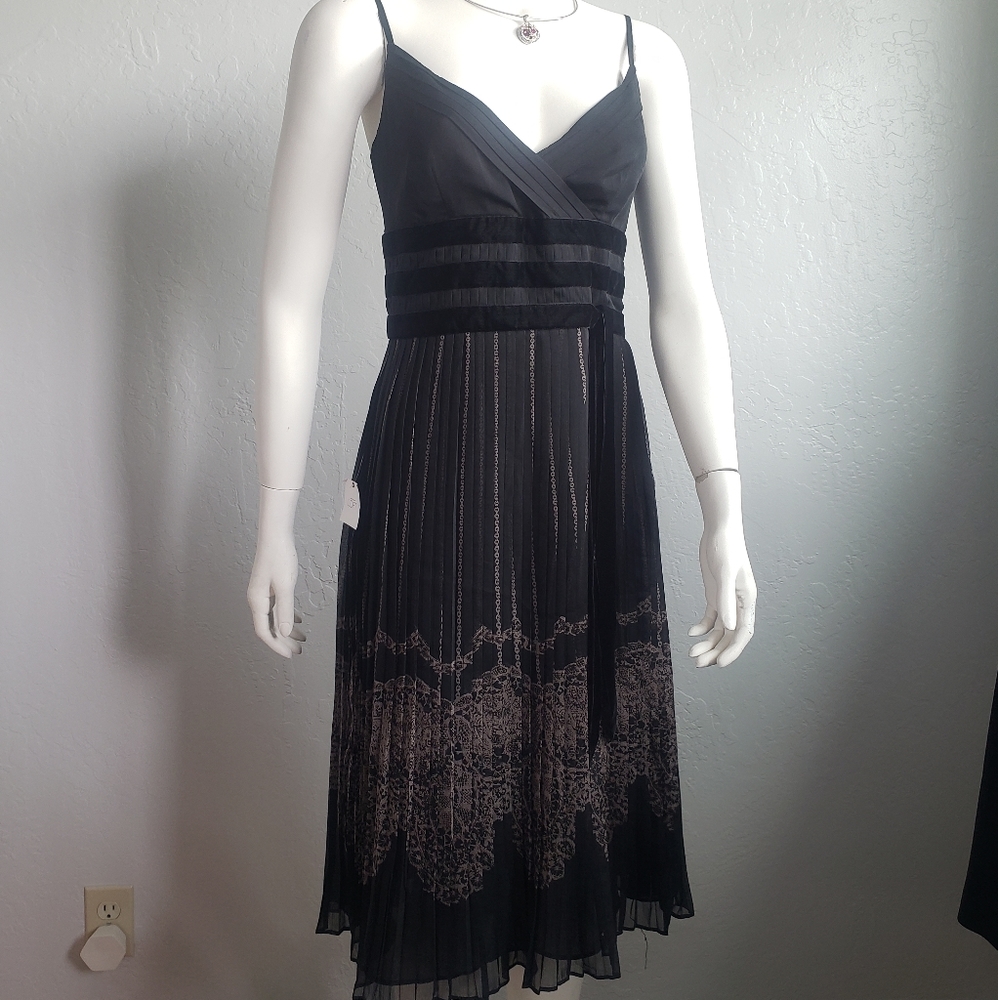 Ann Taylor Loft size 4 Pleated Spaghetti Strap